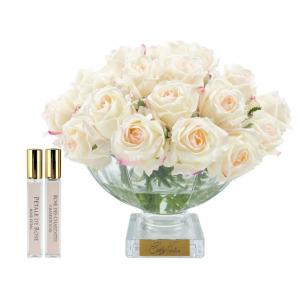 Bukiet herbacianych róż w szklanym naczyniu Cote Noire